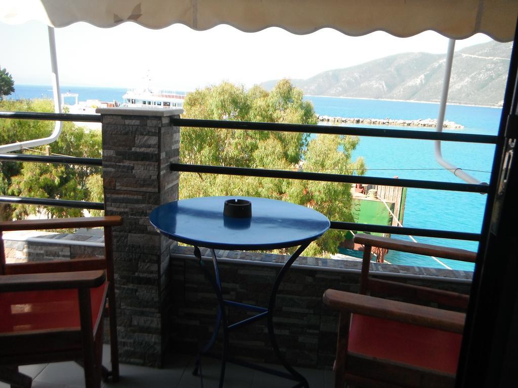 Orfeas Rooms Vasiliki Rum bild