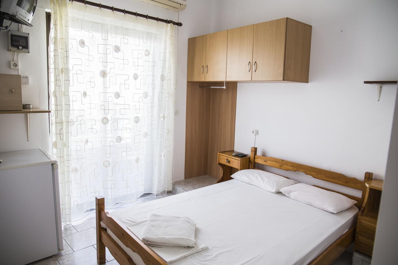 Orfeas Rooms Vasiliki Exteriör bild