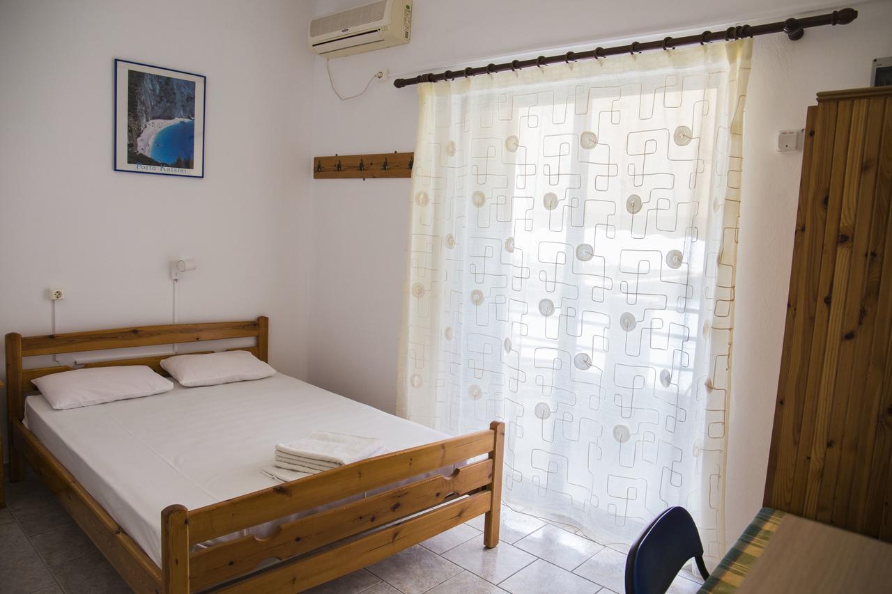 Orfeas Rooms Vasiliki Exteriör bild